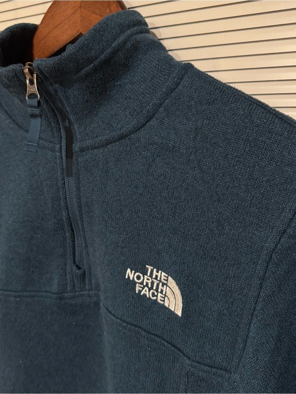 The North Face Men's Dark Blue 1/4-Zip Fleece Pullover